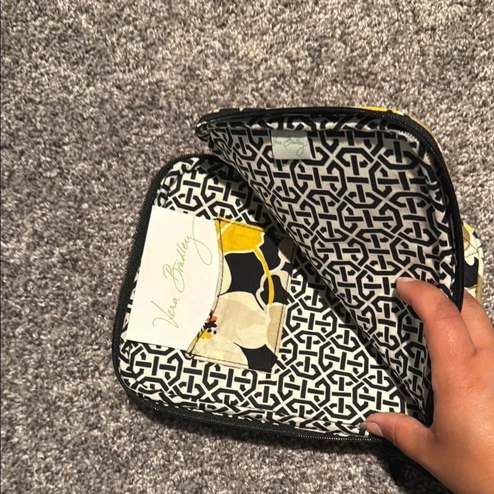 Vera Bradley E-Reader Sleeve in Dogwood NWT